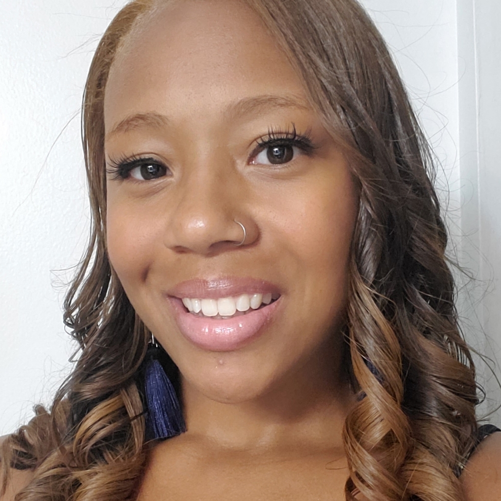 Meet your Posher, Nikki